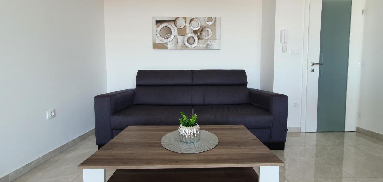 Seahorse Luxury Apartment With Pool And Sea View Novalja Εξωτερικό φωτογραφία